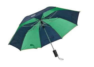 Parapluies faits sur commande ouverts de golf de logo d'automobile, cadre en acier protégeant du vent se pliant de parapluie de golf