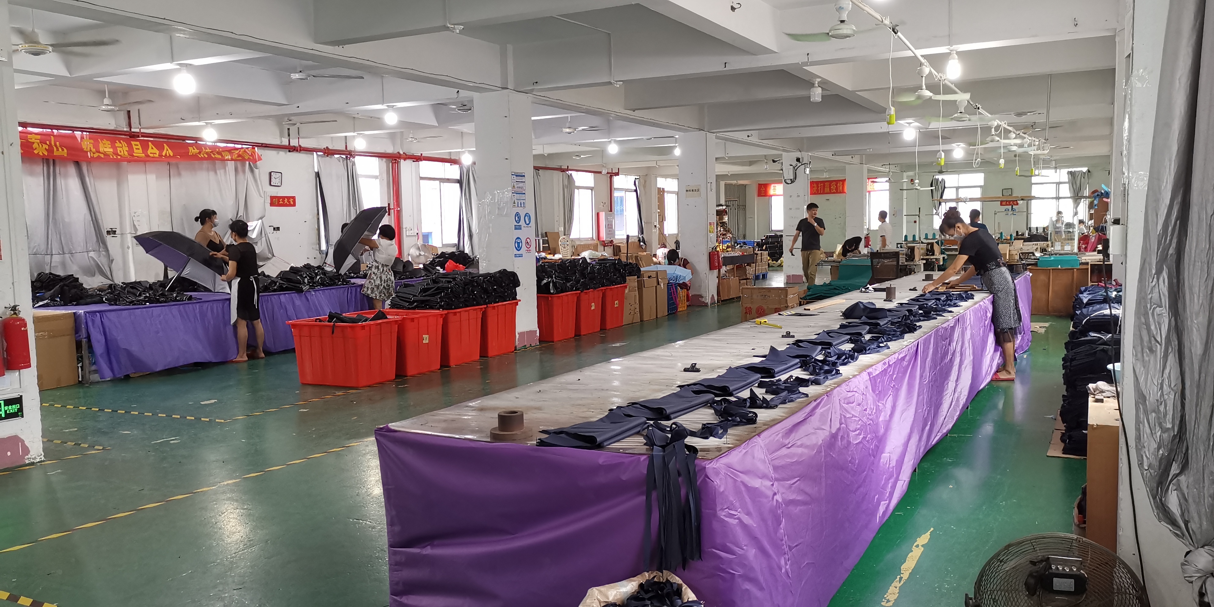 Xiamen United-Prosperity Industry & Trade Co., Ltd. ligne de production en usine