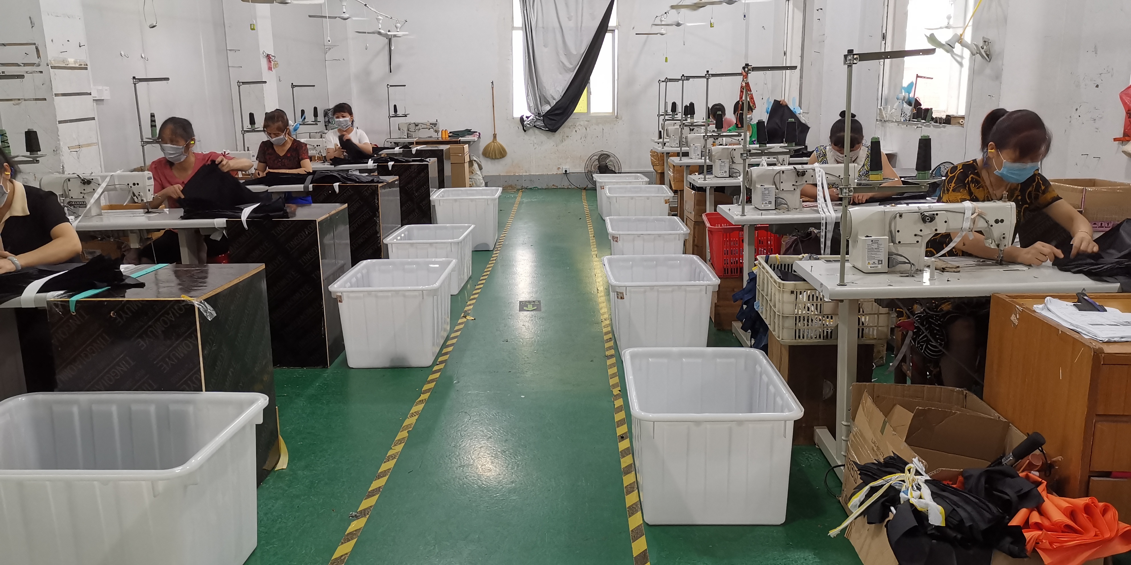 Xiamen United-Prosperity Industry & Trade Co., Ltd. ligne de production en usine