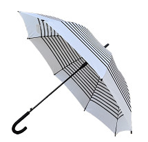 23 pouces 8 côtes en fibre de verre Auto ouvrir le bâton parapluie avec J forme de caoutchouc revêtu poignée en plastique