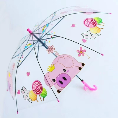 Des côtes en fibre de verre et un parapluie transparent pour enfants