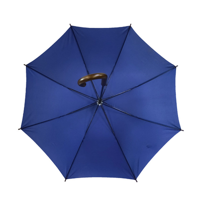 Des parapluies de golf personnalisés avec poignée en bois et côtes métalliques en tissu polyester / Pongee