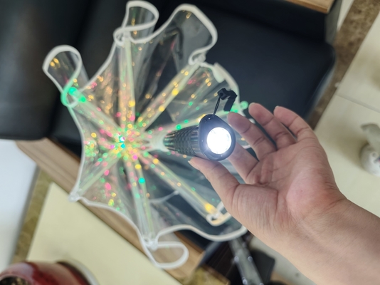 Ajoutez un pop de couleur et de fonctionnalité avec Creative Umbrella s LED Lighting POE parapluie