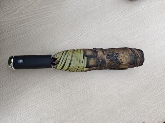 Parapluie d'ouverture/fermeture automatique éclairée à LED avec bande réfléchissante pour la visibilité nocturne