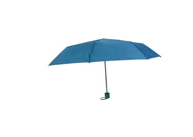 Fin superbe de manuel de poignée de la lumière J de parapluie de cadre pliable bleu en métal ouverte